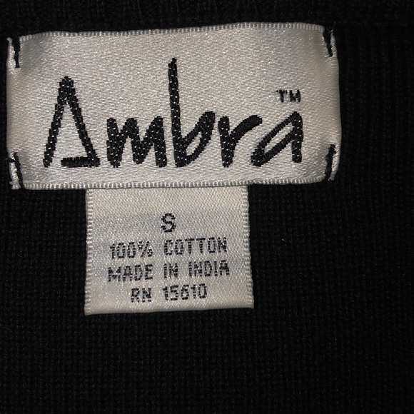 Color Block Sweater - Picture 4 of 5